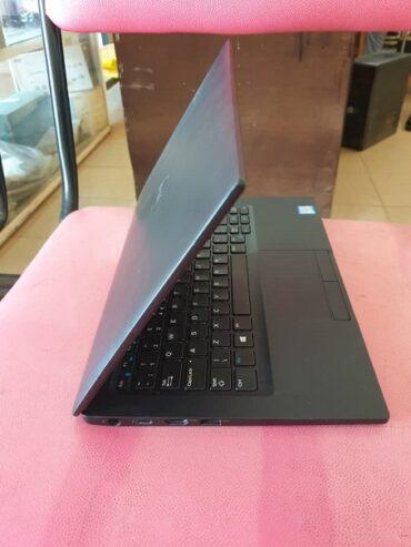 DELL Latitude 7390 13.3″ FHD Intel Core i7-8350U 8Go RAM 256Go SSD